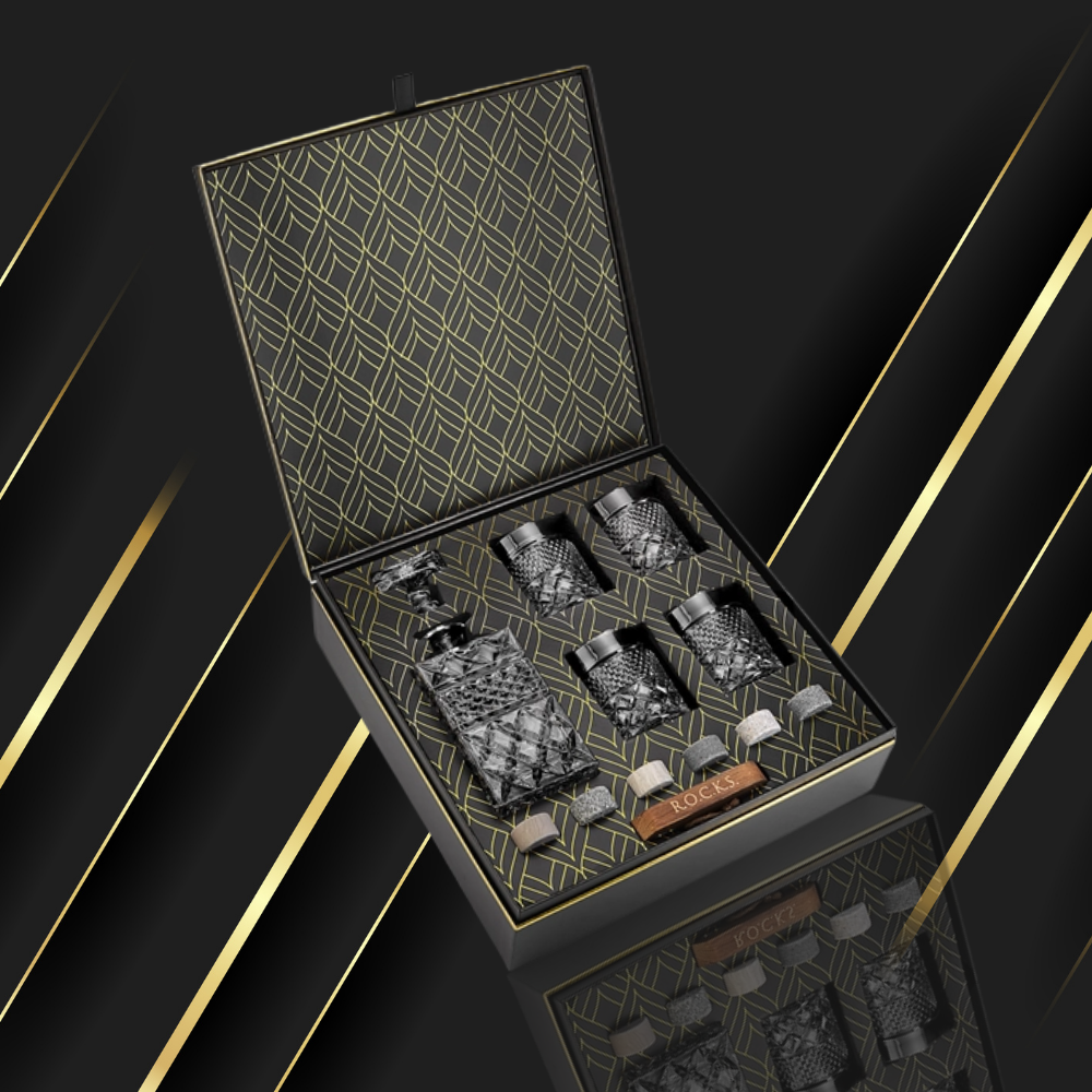 Luxury Whiskey Decanter Gift Set – Premium Crystal Design