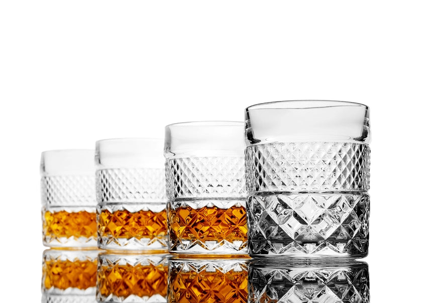 Luxury Whiskey Decanter Gift Set – Premium Crystal Design